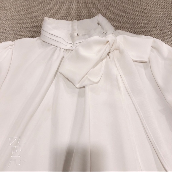 Korean white blouse with ties - Picture 7 of 8